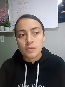 Snapshot of Susan_Owens chatting on 12-14-25, 09:36 Susan Owens online show from 12-14-25, 09:36