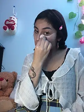 Snapshot of Miharu_ chatting on 12-13-25, 09:09 Miharu online show from 12-13-25, 09:09