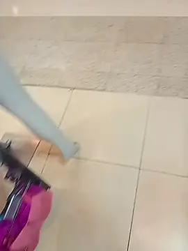 Snapshot of EweXZZ chatting on 12-01-25, 08:58 EweXZZ online show from 12-01-25, 08:58