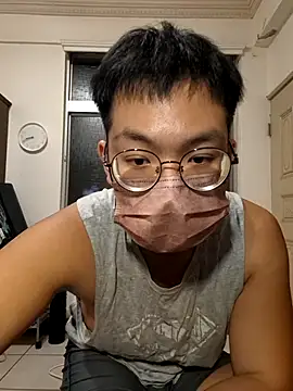 Snapshot of MIKE0706HAPPY chatting on 11-24-25, 02:17 MIKE0706HAPPY online show from 11-24-25, 02:17