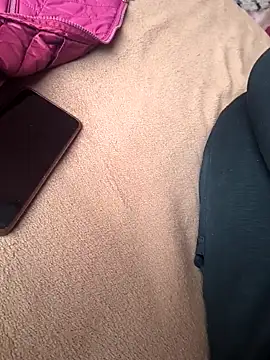 Snapshot of Alexutz21 chatting on 03-27-26, 08:26 Alexutz21 online show from 03-27-26, 08:26