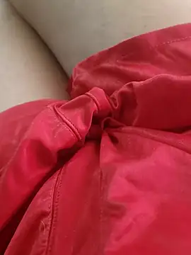 sweetcouple11 online show from 06-05-26, 06:42
