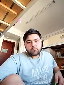 Snapshot of Koma001 chatting on 02-17-26, 03:14 Koma001 online show from 02-17-26, 03:14