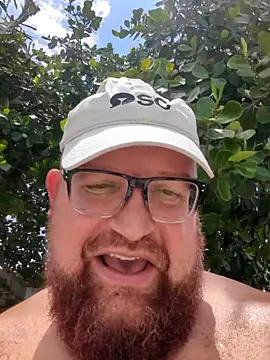 Snapshot of BigBearforCuddles chatting on 05-13-26, 05:43 BigBearforCuddles online show from 05-13-26, 05:43