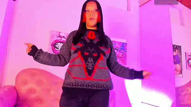 Snapshot of A_Good_Witch chatting on 12-04-25, 12:36 A Good Witch online show from 12-04-25, 12:36