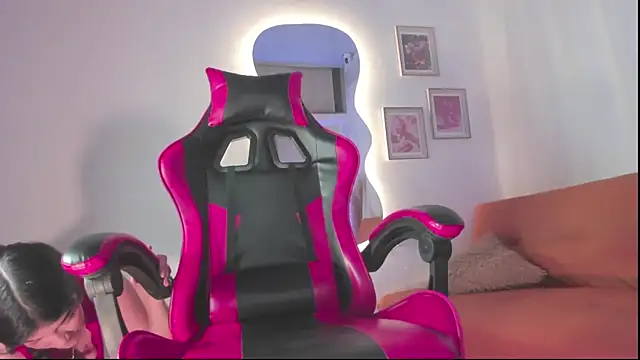 Snapshot of Miss_JulietaShadow chatting on 12-05-25, 08:16 Miss JulietaShadow online show from 12-05-25, 08:16