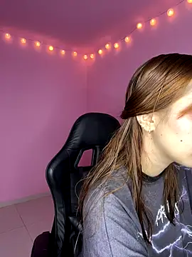 Davne  online show from 12-15-25, 09:19