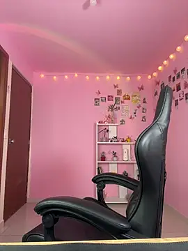 Davne  online show from 02-24-26, 07:56