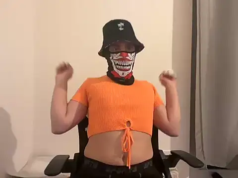 Snapshot of marotheladyboy chatting on 11-24-25, 04:34 marotheladyboy online show from 11-24-25, 04:34