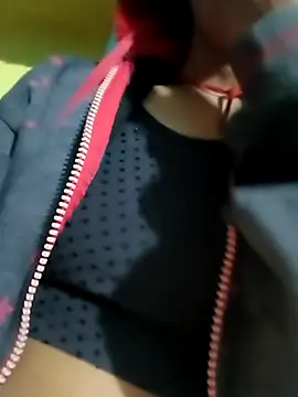 Snapshot of Singal_bosy_ki_jaan chatting on 12-01-25, 10:59 Singal bosy ki jaan online show from 12-01-25, 10:59