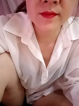 Lily-ross22 online show from 04-19-26, 04:39