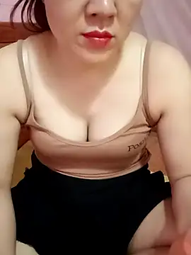 Snapshot of Lily-ross22 chatting on 06-07-26, 04:22 Lily-ross22 online show from 06-07-26, 04:22