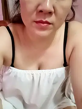 Snapshot of Lily-ross22 chatting on 06-27-26, 03:50 Lily-ross22 online show from 06-27-26, 03:50