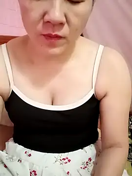 Snapshot of Lily-ross22 chatting on 07-19-26, 07:17 Lily-ross22 online show from 07-19-26, 07:17