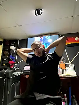 Snapshot of tratosucio chatting on 01-06-26, 06:39 tratosucio online show from 01-06-26, 06:39