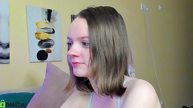 Olivia Riesz online show from 04-01-26, 01:06