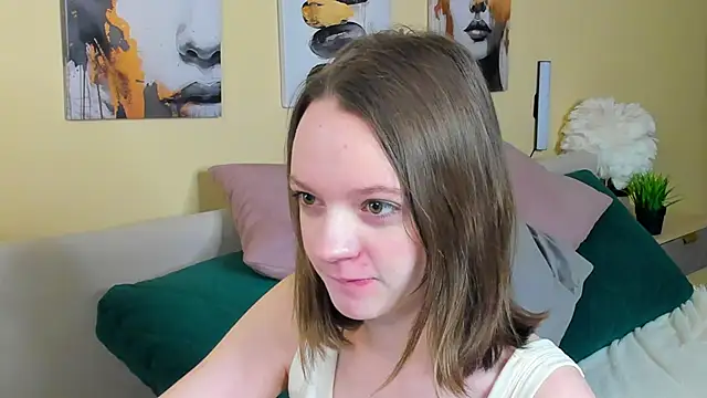 Olivia Riesz online show from 04-07-26, 01:28