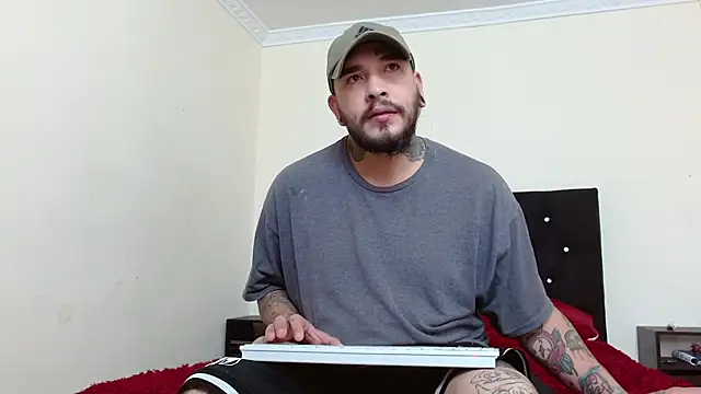 ARIA AND NICK online show from 03-23-26, 03:49