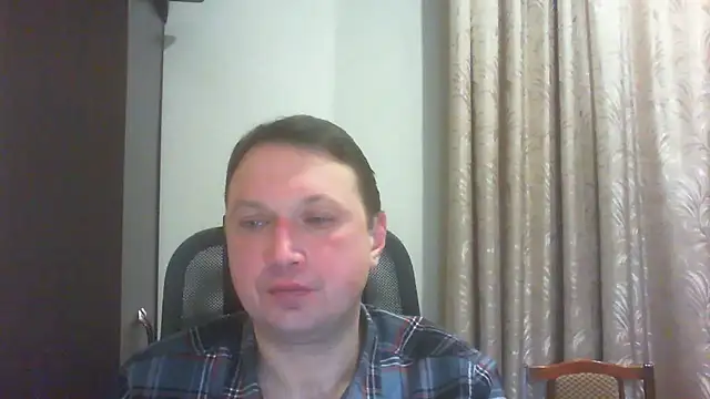 Snapshot of Storm_Velvet chatting on 12-18-25, 04:13 Storm Velvet online show from 12-18-25, 04:13