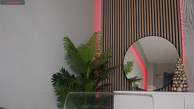 Snapshot of Jessy_Cruz_ chatting on 12-16-25, 05:56 Jessy Cruz online show from 12-16-25, 05:56