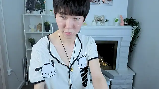 Snapshot of YugoAsian chatting on 11-30-25, 12:42 YugoAsian online show from 11-30-25, 12:42