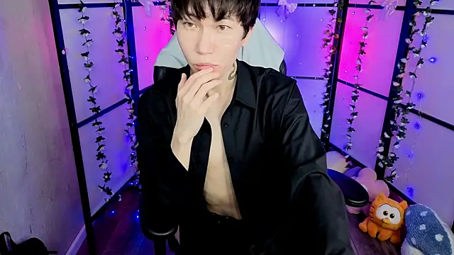 Snapshot of YugoAsian chatting on 12-03-25, 08:40 YugoAsian online show from 12-03-25, 08:40