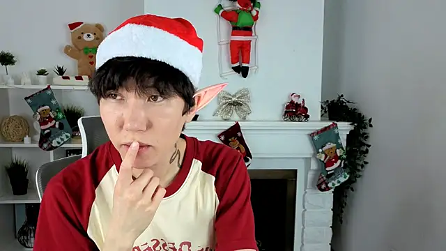 Snapshot of YugoAsian chatting on 12-20-25, 12:34 YugoAsian online show from 12-20-25, 12:34