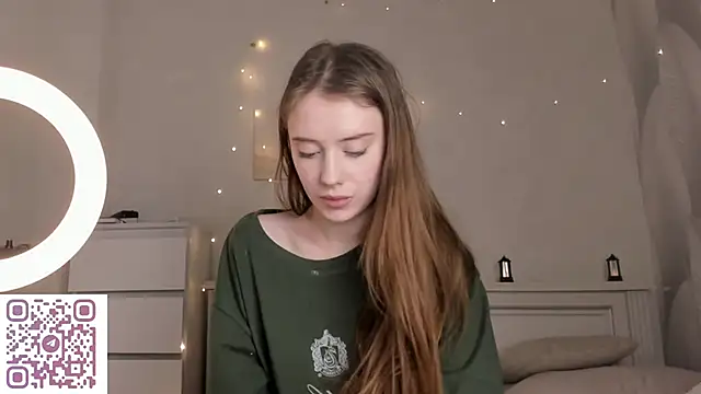 Snapshot of AmyForYouu chatting on 12-13-25, 09:09 AmyForYouu online show from 12-13-25, 09:09