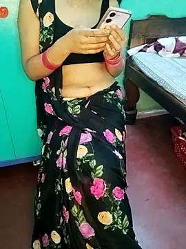 Snapshot of Myraajii chatting on 03-09-26, 01:48 Myraajii online show from 03-09-26, 01:48