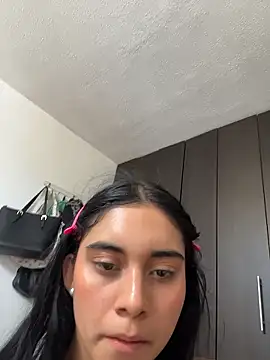 Snapshot of Miia_moonn chatting on 01-05-26, 05:27 Miia moonn online show from 01-05-26, 05:27