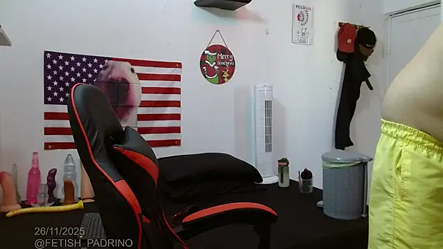 Snapshot of holegape chatting on 11-27-25, 11:45 holegape online show from 11-27-25, 11:45