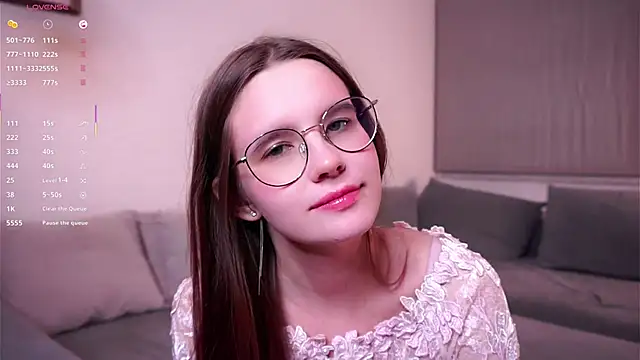 GennieKelso online show from 11-30-25, 04:33