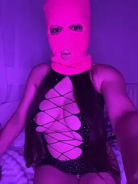 Snapshot of linaatchikita chatting on 01-16-26, 11:31 linaatchikita online show from 01-16-26, 11:31