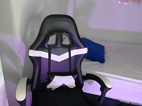 Snapshot of HannaSmith_hot chatting on 02-19-26, 11:01 HannaSmith hot online show from 02-19-26, 11:01