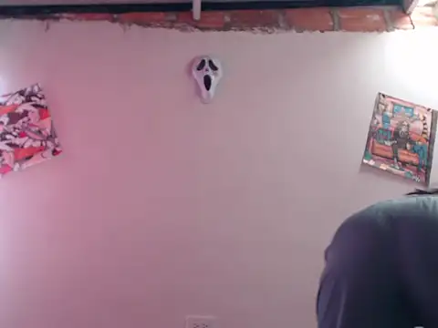 Snapshot of Dirty_sammy01 chatting on 12-01-25, 04:12 Dirty sammy01 online show from 12-01-25, 04:12