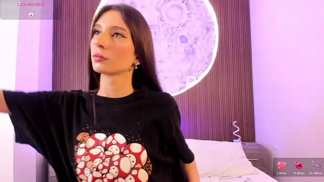 Snapshot of IvannaVolk_ chatting on 02-11-26, 06:29 IvannaVolk online show from 02-11-26, 06:29