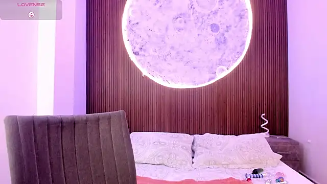 Snapshot of IvannaVolk_ chatting on 02-13-26, 05:03 IvannaVolk online show from 02-13-26, 05:03