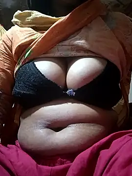 Snapshot of Jhunaki_789 chatting on 12-14-25, 09:47 Jhunaki 789 online show from 12-14-25, 09:47