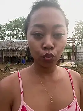 Snapshot of Juliet_official_pro chatting on 06-05-26, 10:37 Juliet official pro online show from 06-05-26, 10:37