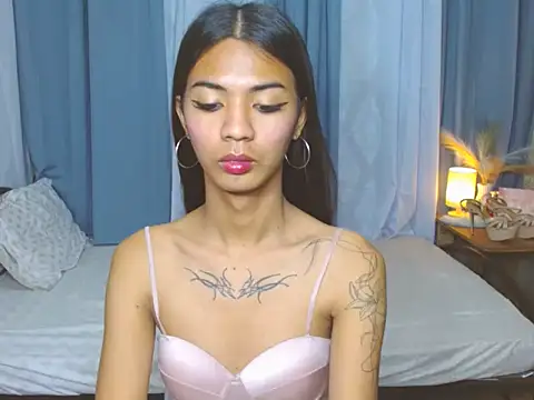 SamaraMillers online show from 12-16-25, 03:39