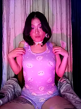 Snapshot of Winter_111 chatting on 12-17-25, 06:30 Winter 111 online show from 12-17-25, 06:30