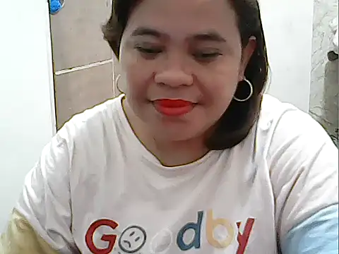 Snapshot of cutechubby chatting on 12-17-25, 11:55 cutechubby online show from 12-17-25, 11:55