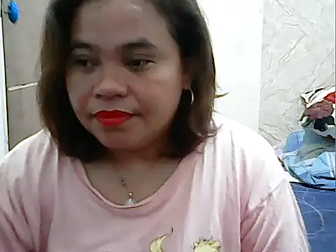Snapshot of cutechubby chatting on 12-22-25, 07:22 cutechubby online show from 12-22-25, 07:22
