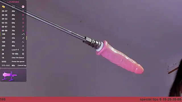 Snapshot of sophie_1_ chatting on 12-01-25, 07:35 sophie 1 online show from 12-01-25, 07:35