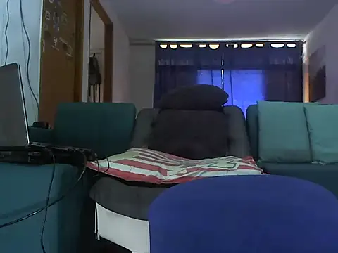 Snapshot of Alphacashmaster777 chatting on 11-27-25, 03:36 Alphacashmaster777 online show from 11-27-25, 03:36