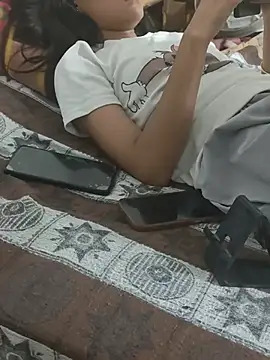 Snapshot of anjli_22 chatting on 07-14-26, 12:00 anjli 22 online show from 07-14-26, 12:00