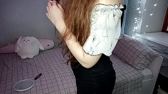 Snapshot of Kristake chatting on 12-15-25, 03:05 Kristake online show from 12-15-25, 03:05