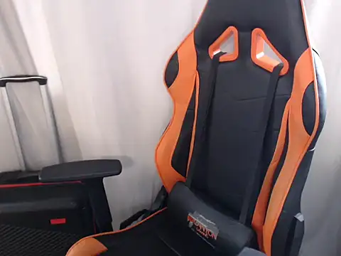 MissButterfly69 online show from 12-05-25, 11:52