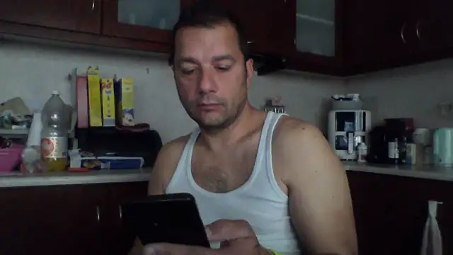 Snapshot of Billakos chatting on 05-07-26, 07:14 Billakos online show from 05-07-26, 07:14