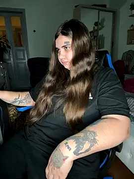 Snapshot of MariasV chatting on 12-04-25, 04:16 MariasV online show from 12-04-25, 04:16